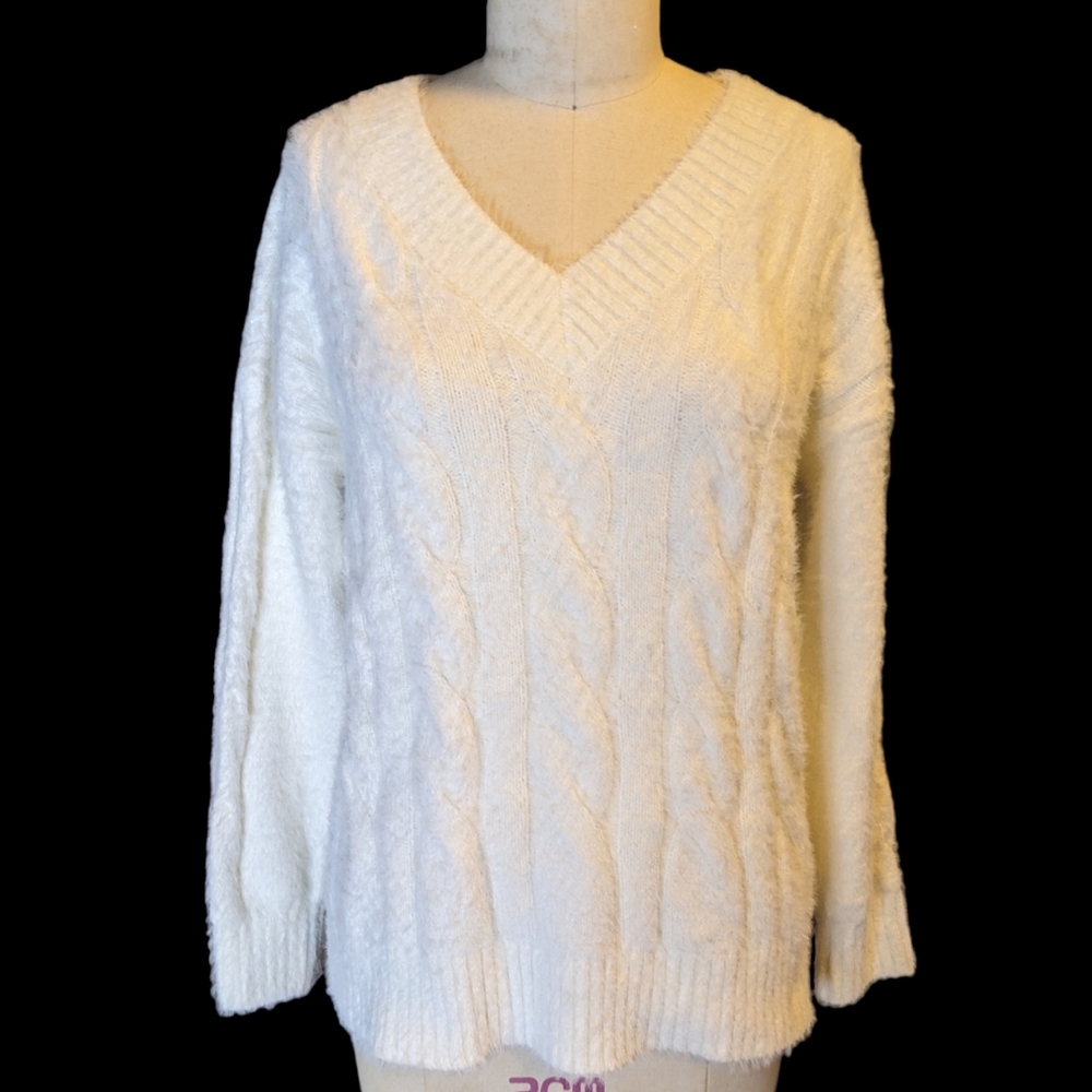 Lucky Brand White Fuzzy Cable Knit Sweater V-Neck Women's Size Medium 7W52397
